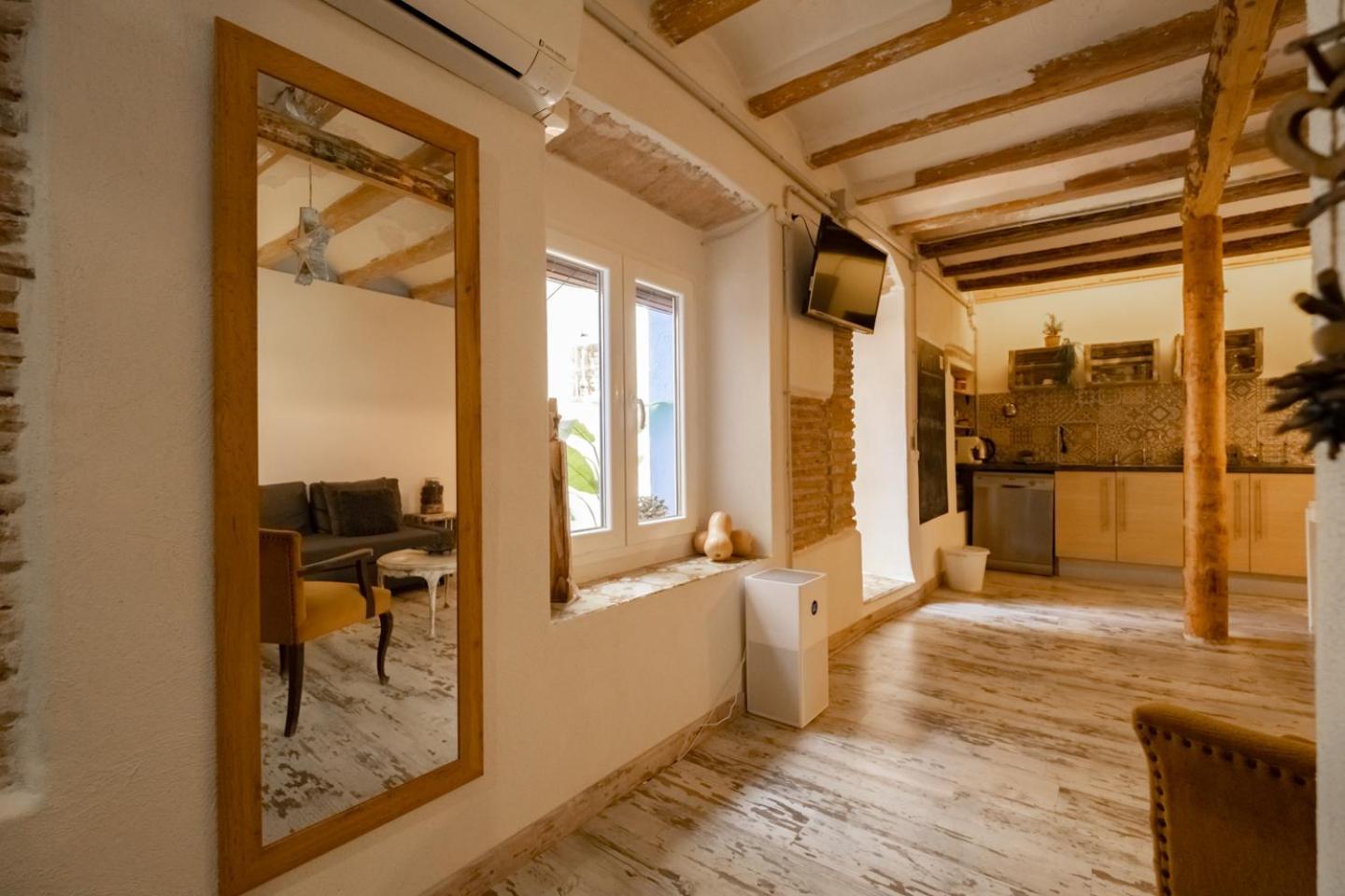 Apartamento En El Corazon De Tarragona. Planta Baja Con Patio. Exterior photo