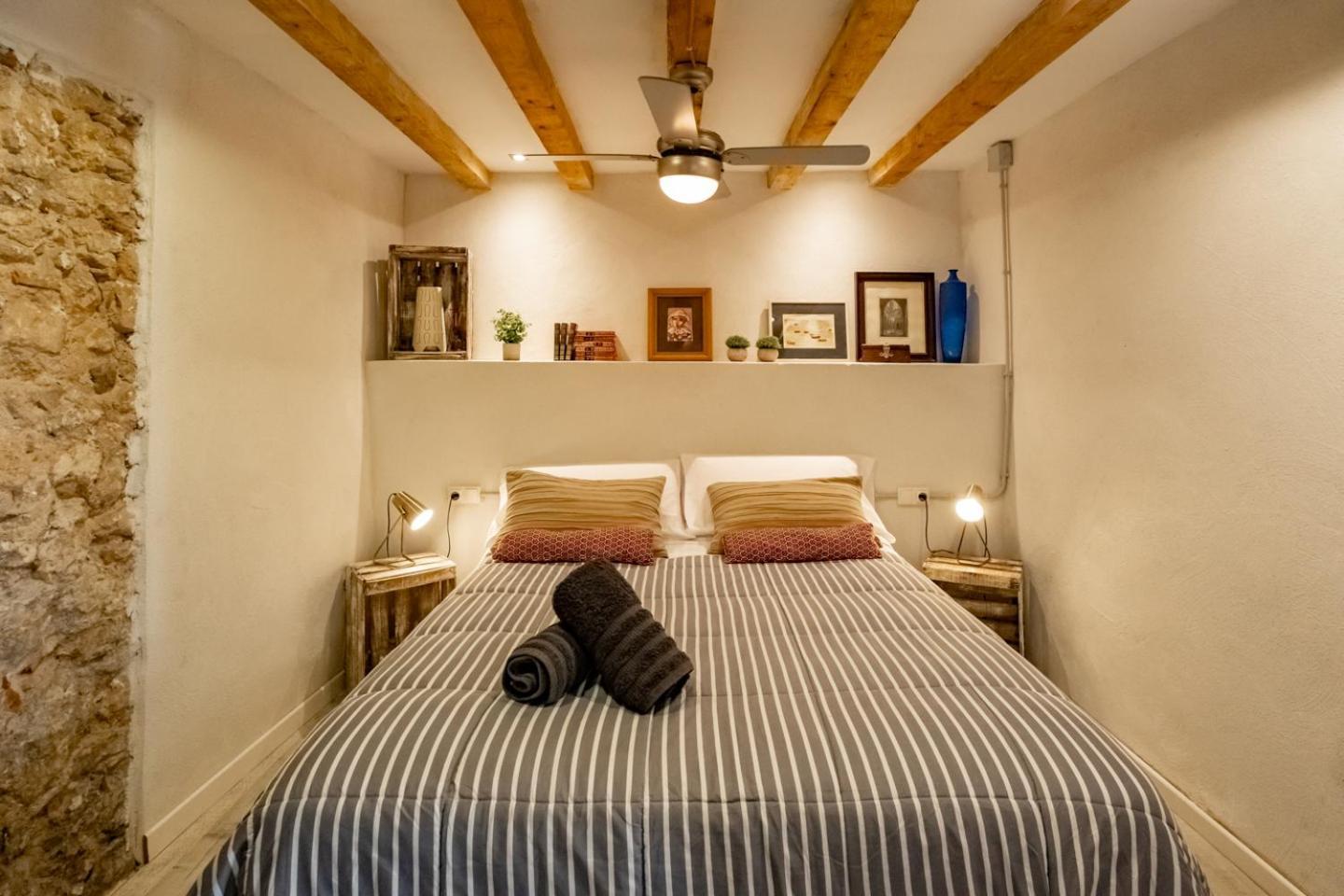 Apartamento En El Corazon De Tarragona. Planta Baja Con Patio. Exterior photo