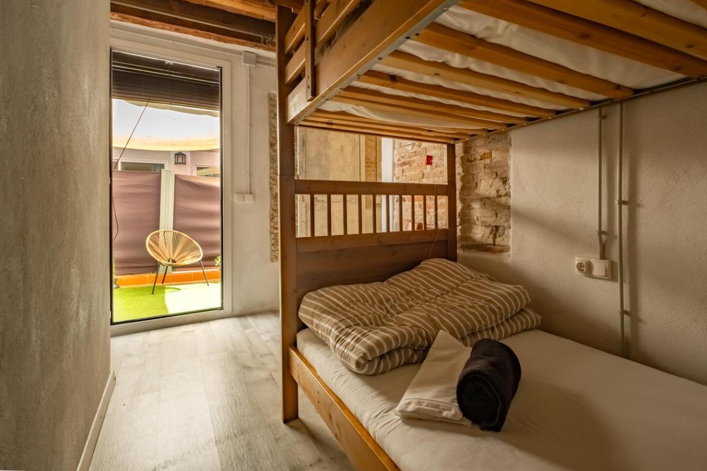 Apartamento En El Corazon De Tarragona. Planta Baja Con Patio. Exterior photo