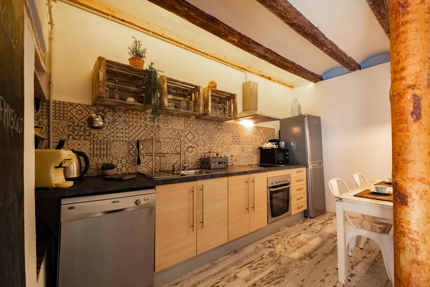 Apartamento En El Corazon De Tarragona. Planta Baja Con Patio. Exterior photo